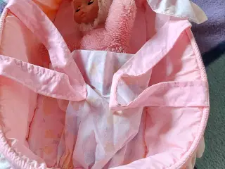 Pæn Dukke lift Lyserød m flæser Og hanke