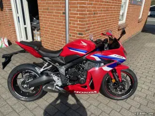 Honda CBR 650 RC