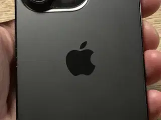 iPhone 14pro, 100% batteri