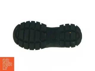 Sneakers fra H&M (str. 38)