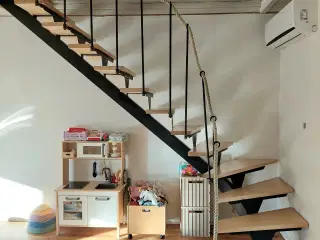 RESERVERET – Kvartsvingstrappe 