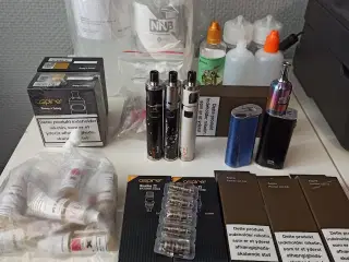 Samlet pakke af udstyr E-Cigaret og væske