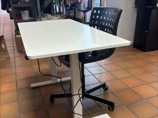 Smart hævesænke skrivebord