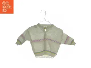 Strikket trøje med mønstre