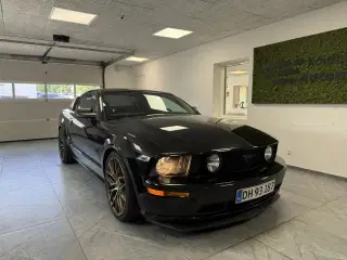 Ford Mustang GT 4,6 V8 304HK 2d