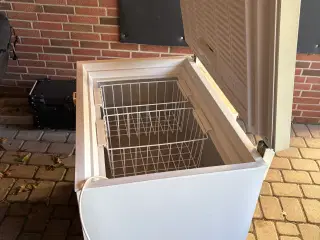 Fin kummefryser med god plads