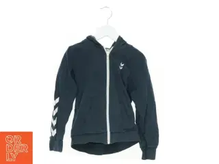 Hættetrøje fra Hummel (str. 122 cm)