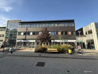 KONTORLEJEMÅL UDLEJES I BALLERUP CENTRUM