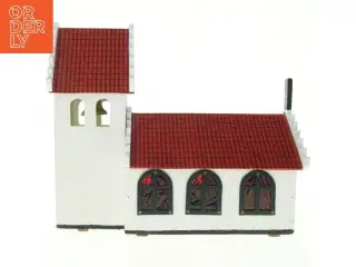 Kirkemodel i træ (str. Længde 43 cm)