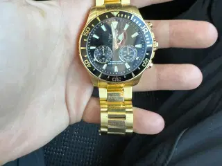 Jaguar Connected Diver J899/3