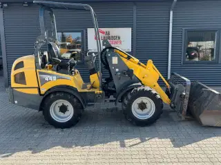 Gehl al400 2800kg minilæsser med skovl og gafler