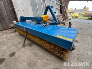 Kost Kværs Traktor & Maskinforretning KT-144