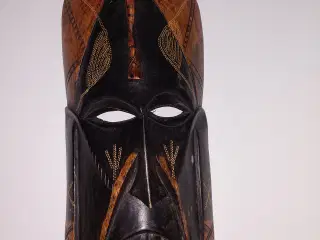 Afrikanske masker i træ