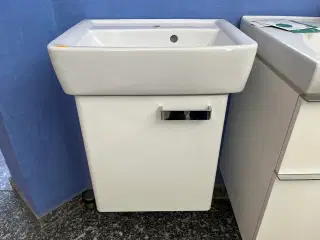 Vask med skab, udstillingsmodel