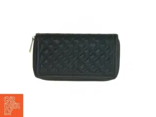 Sort quiltet pung med lynlås fra David Jones ParisSam Edelman (str. 22x12 cm)
