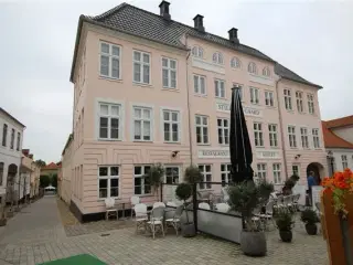 Attraktiv 2 værelses lejlighed beliggende ved hyggelige Nytorv, Viborg