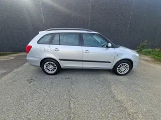 Skoda Fabia 1,6 TDi 105 Elegance Combi