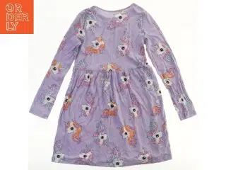 Langærmet kjole med enhjørningprint fra H&M (str. 134)