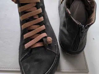 Camper fritids sko meget flot og behagelig at har 