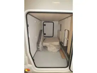 2024 - Chausson Titanium 777GA ULTIMATE Enkeltsenge, lounge, siddegruppe, opredning i siddegruppen. 170HK Aut, markise, solceller mmm