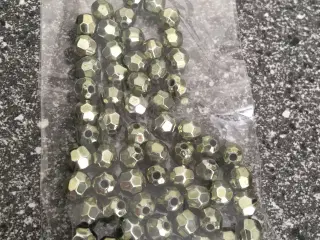 Grågrønne perler helt nye