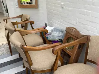 4 stole 