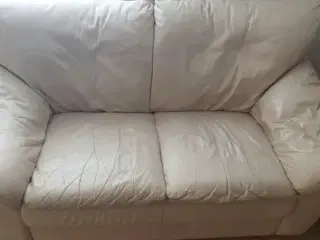 Sofa og stol i læderlook
