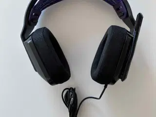 Logitech G335 gaming headset, On-ear