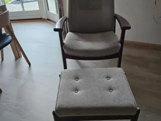 Farstrup stol og skammel Mahogni 