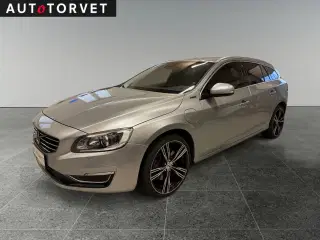 Volvo V60 2,4 D6 Plug-in Momentum aut. AWD
