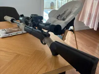 Sako Quad 17 hmr + Pulsar Digex + lyddæmper