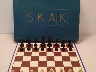 Sjældent skakspil fra Drechsler, Nr 125. 