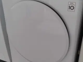 Effektiv tørretumbler med god plads!