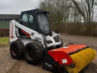 Bobcat 853 