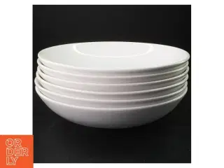 Hvide porcelænstallerkner, dybe, 6 stk fra IKEA (str. 24 cm diameter. 5 cm høj)