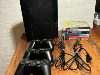 Playstation 3 Super Slim med tilbehør og spil