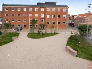 Velbeliggende kontorlokaler på 1.sal i Kolding centrum