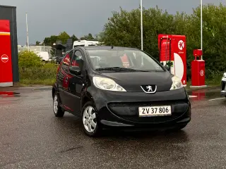 Peugeot 107 – 2009 – 130.000 km – 28.000 kr.