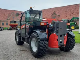 Massey Ferguson TH 7038