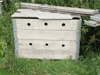 Trådbure og pallekasser