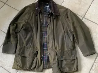 Barbour Classic Beaufort jakke