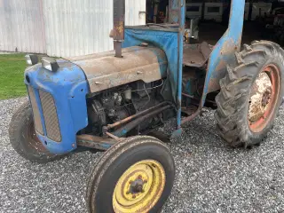 Fordson dexta  diesel