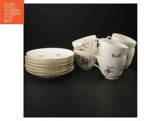 Porcelænskopper med underkopper fra Royal Copenhagen