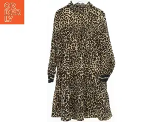 Leopardmønstret kjole fra Name It (str. 128)