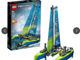 LEGO Technic Katamaran Byggesæt 42105