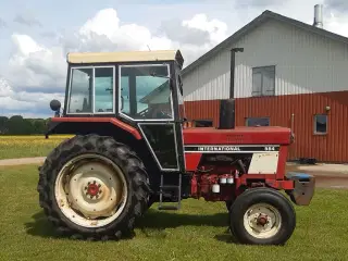 IH 584 traktor