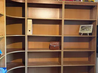 Kvalitets reol i træ