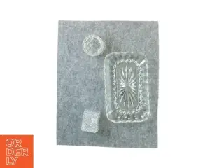 Glasservice i krystal (str. 22 x 14 cm 7 x 5 cm 6 x 4 cm)