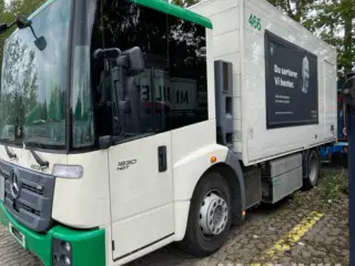mercedes benz econic 1830