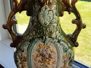 To unikke vaser